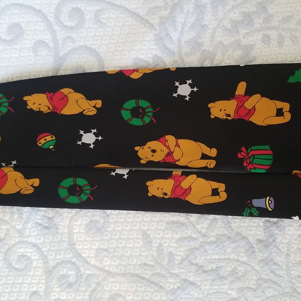 WINNIE THE POOH CHRISTMAS TIE - Picture 8 of 8